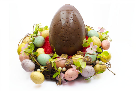 500g Milk Salted Caramel Chocolate Easter Egg with Chocolates