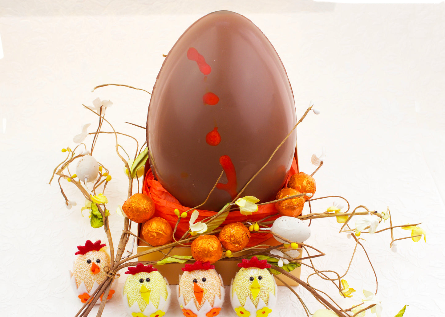 500g Orange Milk Chocolate Easter Egg with Chocolates